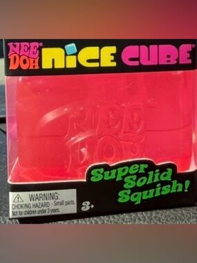 NeeDoh Nice Cube Super Solid Squish - Bright Hot Pink
